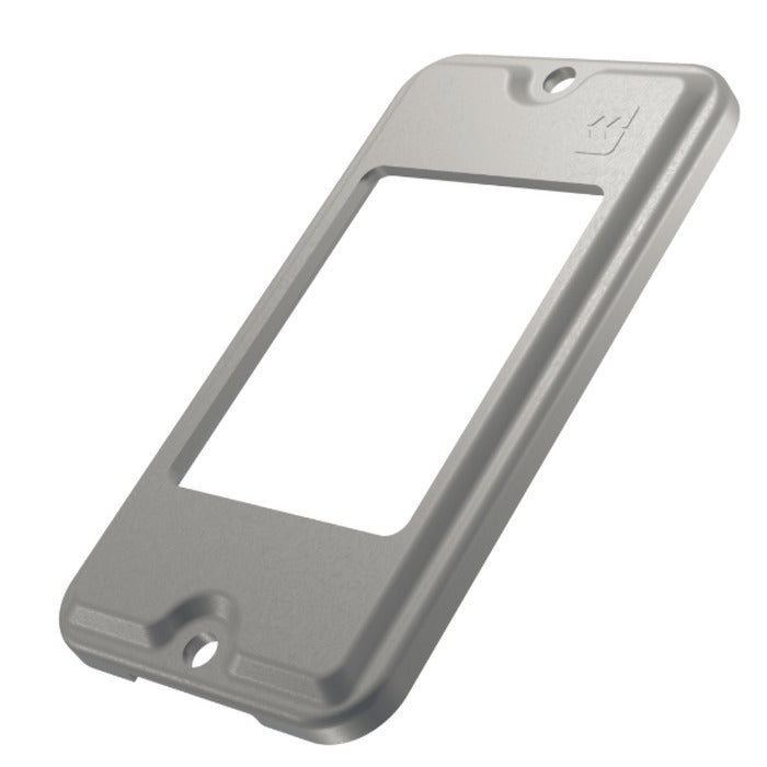 tampa p/tres interruptor horizontal 1/2" e 3/4" CONDULETZEL aluminio N6,5 WETZEL NR03 [13.10.01.029]